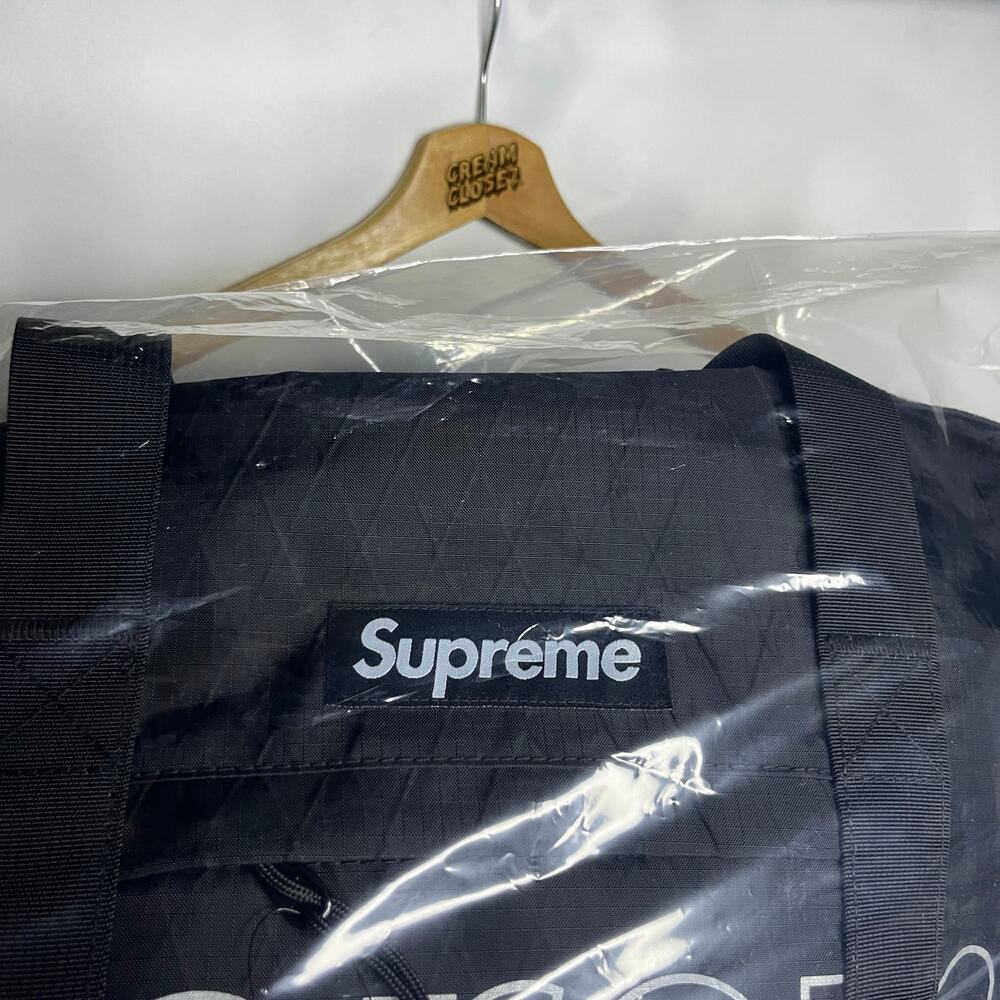 FW18 2018 Supreme Big Logo Duffle Bag - Picture 3 of 5